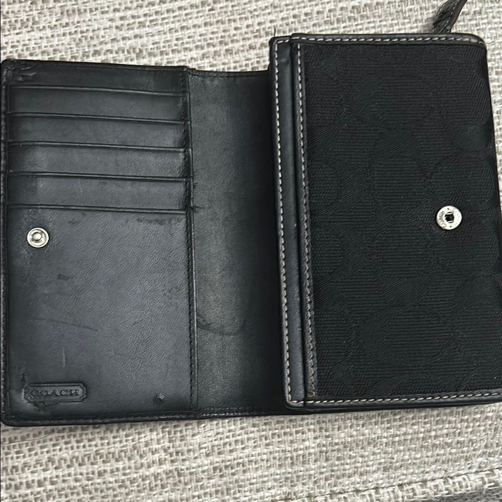 Coach Signature Black Trifold Wallet - Picture 3 of 5